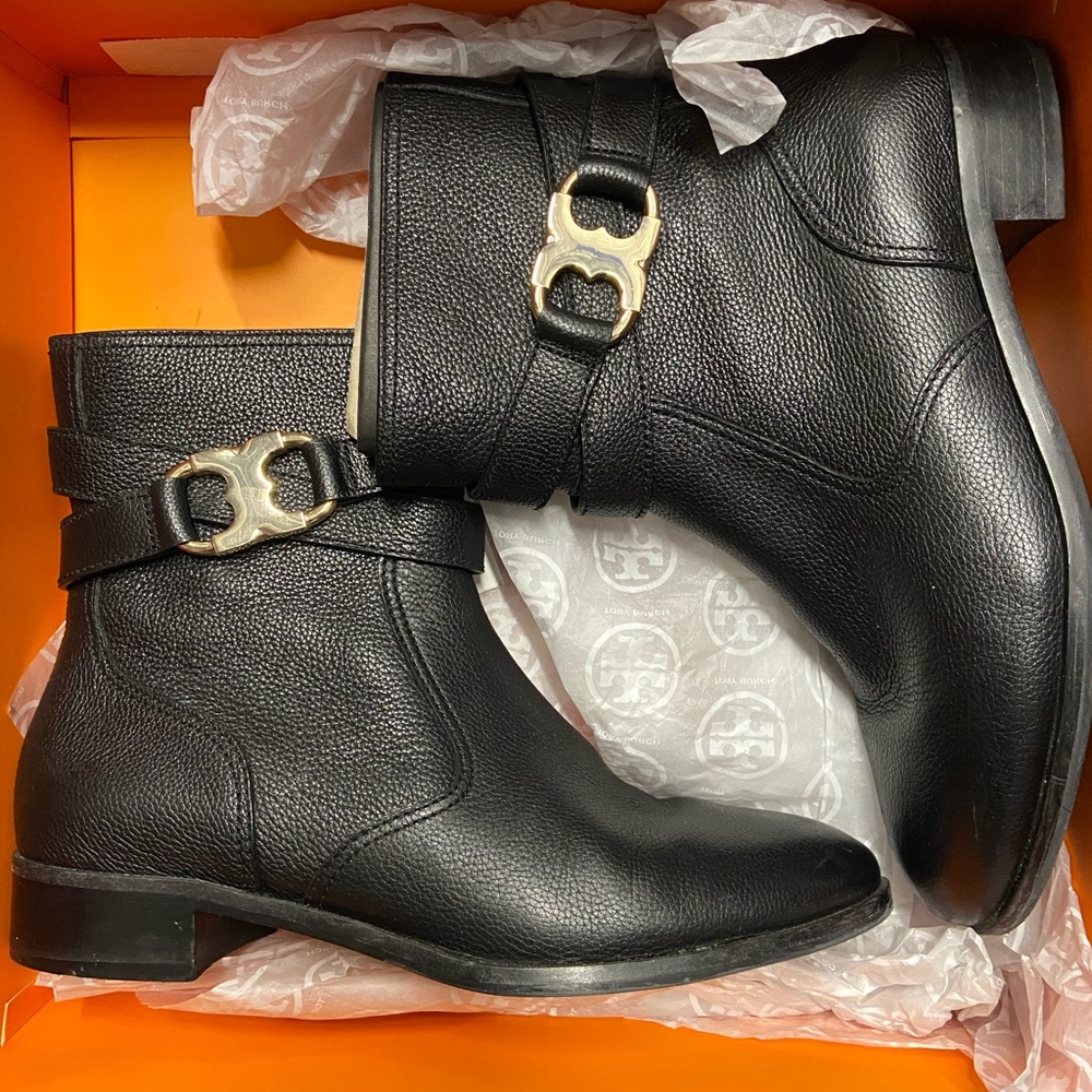 NWB: TORY BURCH Leather GEMINI LINK Ankle Boots Black Womens 7.5